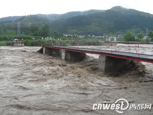 我國多地遭強降雨襲擊 洪澇災害增多